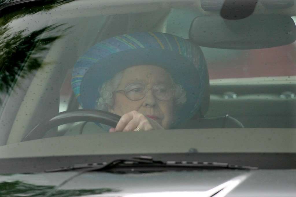 image for When Queen Elizabeth took King Abdullah for a drive in her Land Rover