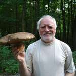 image for PsBattle: Harold showing of his mushroom