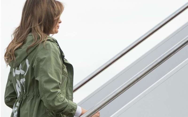 image for Melania flew to Texas to visit immigrant children wearing a jacket that says 'I really don't care, do u?'