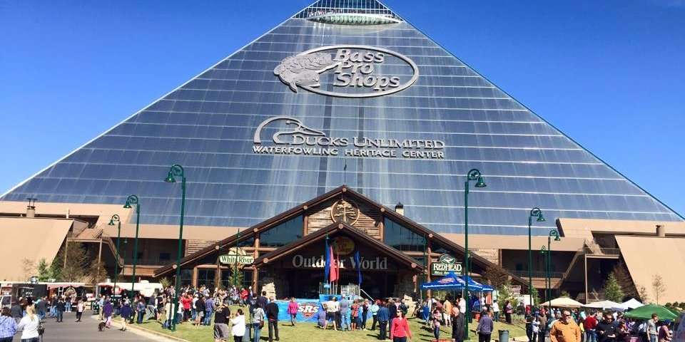 image for One of the largest pyramids in the world is a Bass Pro Shops that was rumored to be cursed
