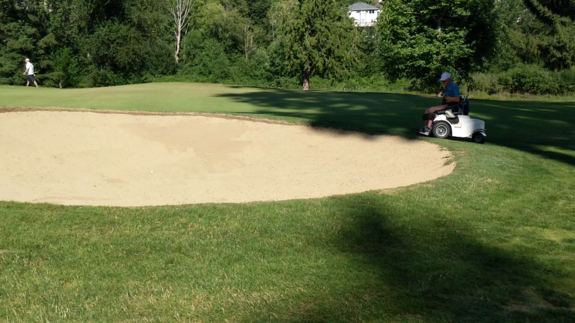 image for Some of y'all were asking how my dad does from a bunker....so here you go : golf