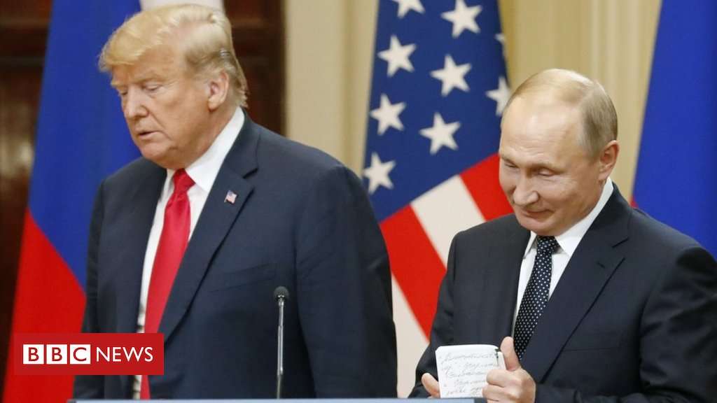 image for Trump sides with Russia against FBI at Helsinki summit