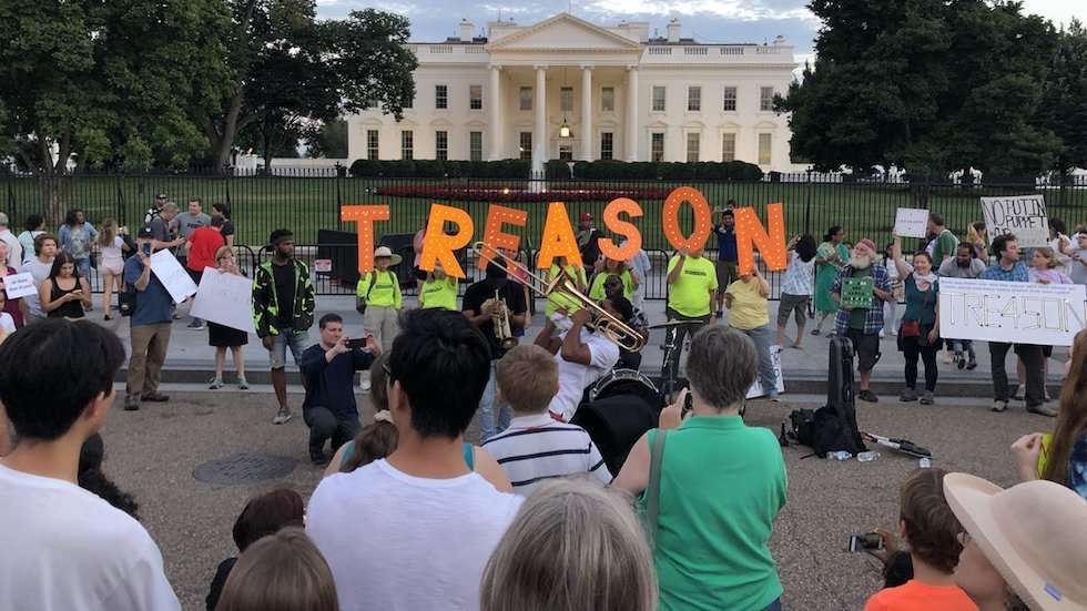 image for Anti-Trump protests outside White House continue into fifth night