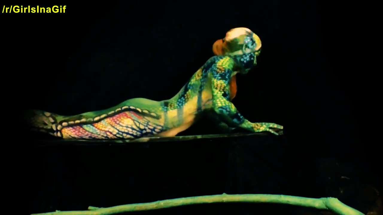 image for Girl Chameleons. : UNBGBBIIVCHIDCTIICBG