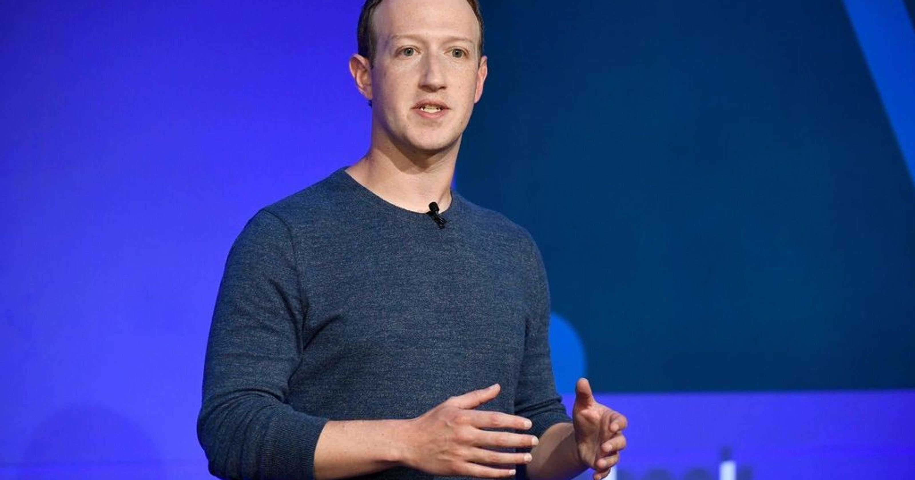 image for Facebook CEO Mark Zuckerberg loses more than $15 billion in wealth in a single day
