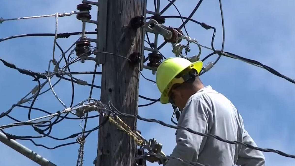 image for Puerto Rico Officials Say All of Island Has Power Again