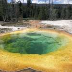 image for I finally went to Yellowstone and saw Morning Glory [OC] [1651 x 1238]