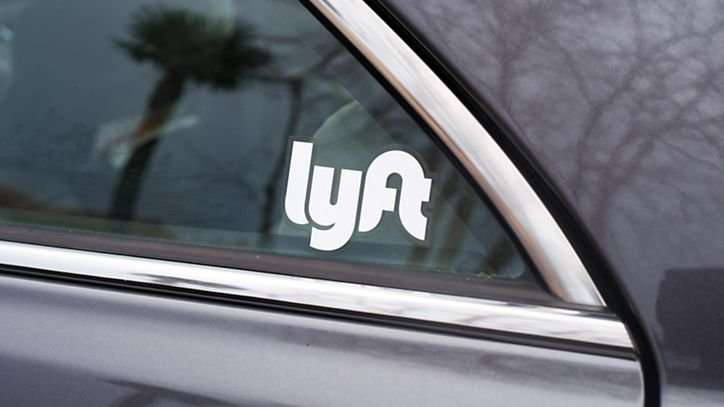 image for Lyft will offer discounted rides to voters during midterm elections