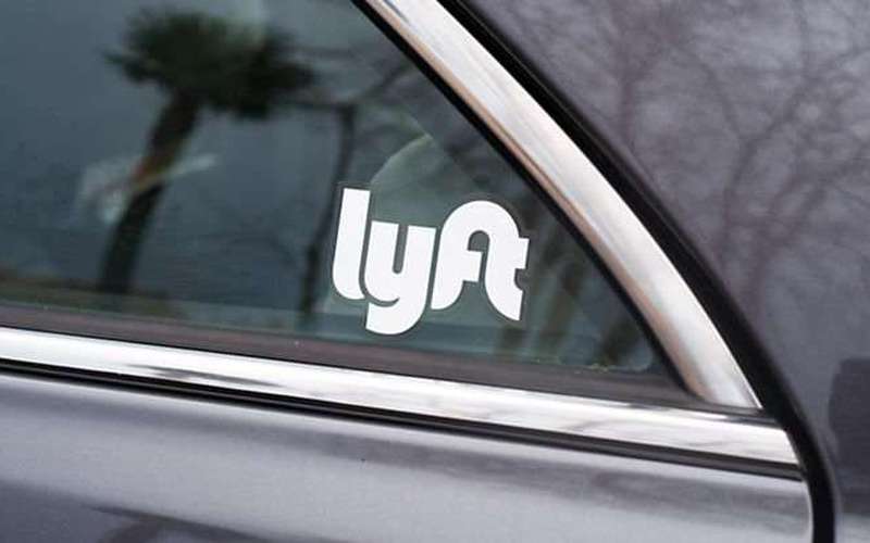 image for Lyft will offer discounted rides to voters during midterm elections