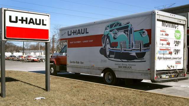 image for Hurricane Florence: U-Haul offering 30 days free self-storage for those in path of Florence