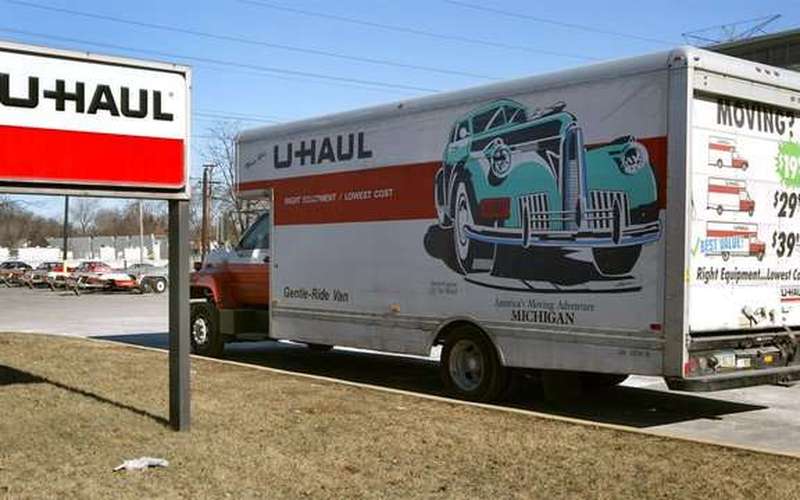 image for Hurricane Florence: U-Haul offering 30 days free self-storage for those in path of Florence