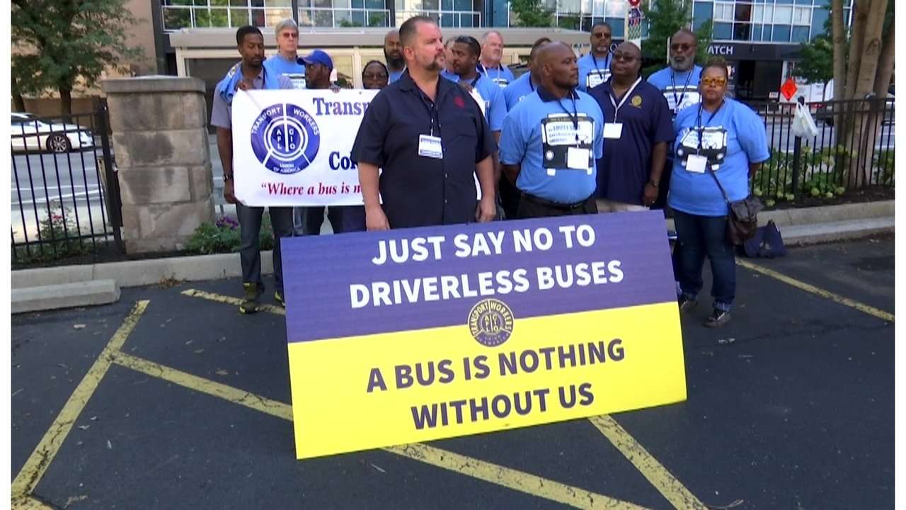 image for Bus drivers' union threatens strike over driverless buses