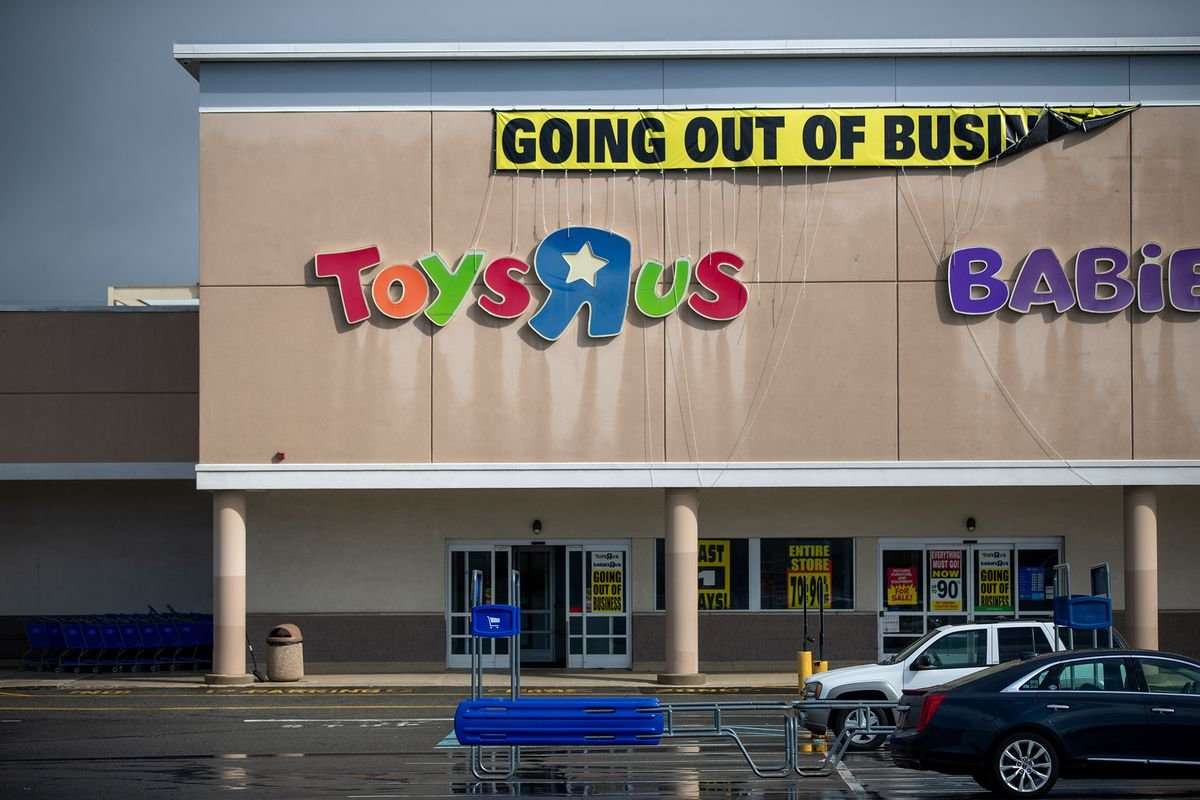 image for Toys ‘R’ Us cancels bankruptcy auction, plans to revive brand