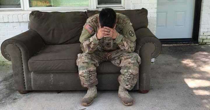 image for Soldier Whose House Was Looted Gives Away Money Raised for Him: 'I Wanted to Show Kindness'
