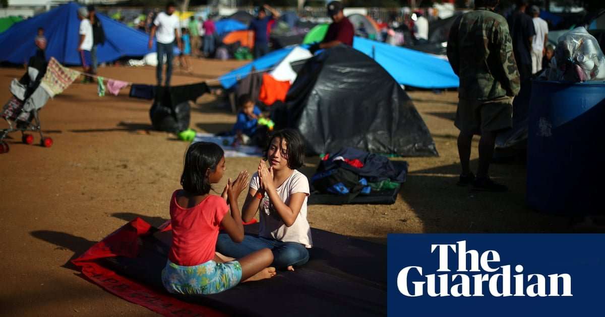 image for Mexico: Tijuana declares humanitarian crisis over migrant caravan