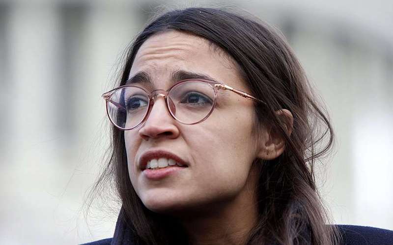 image for Ocasio-Cortez: 'Frustrating' that lawmakers oppose Medicare-for-All while enjoying cheap government insurance