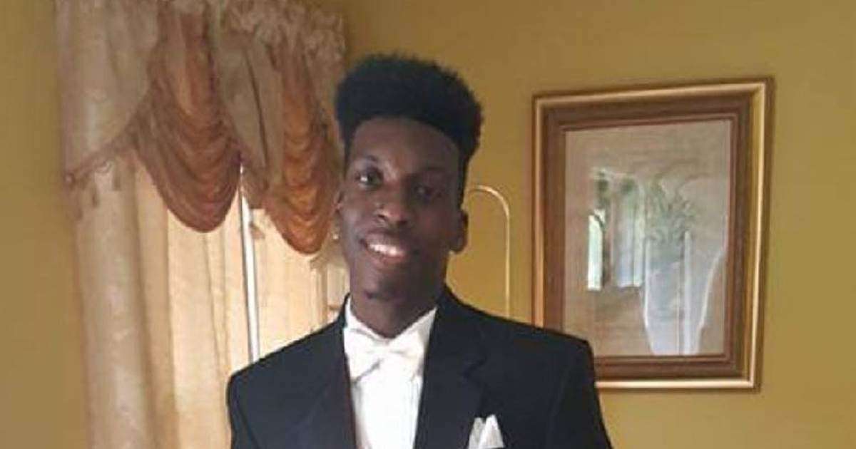 image for Alabama mall-shooting victim killed by police was struck from behind, independent autopsy shows