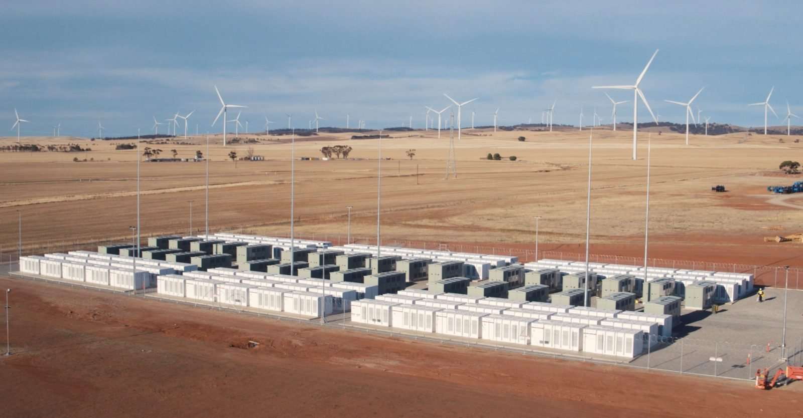 image for Tesla’s giant battery saved $40 million during its first year, report says