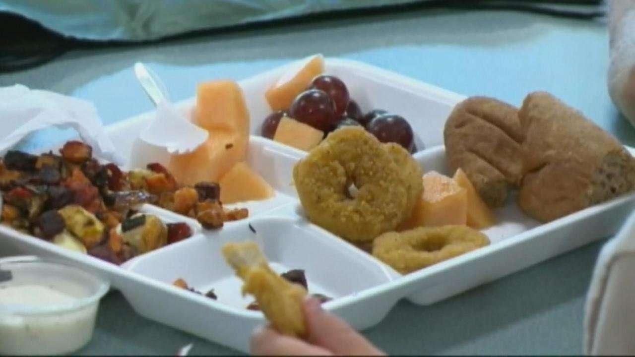 image for School turns students' lunch debt over to collection agency