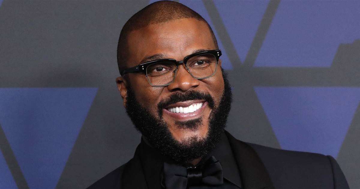 image for Tyler Perry pays off layaway for 1,500 Walmart customers: 'It's hard times'