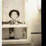 image for A 17 year old Frank Sinatra taking a selfie (1938)