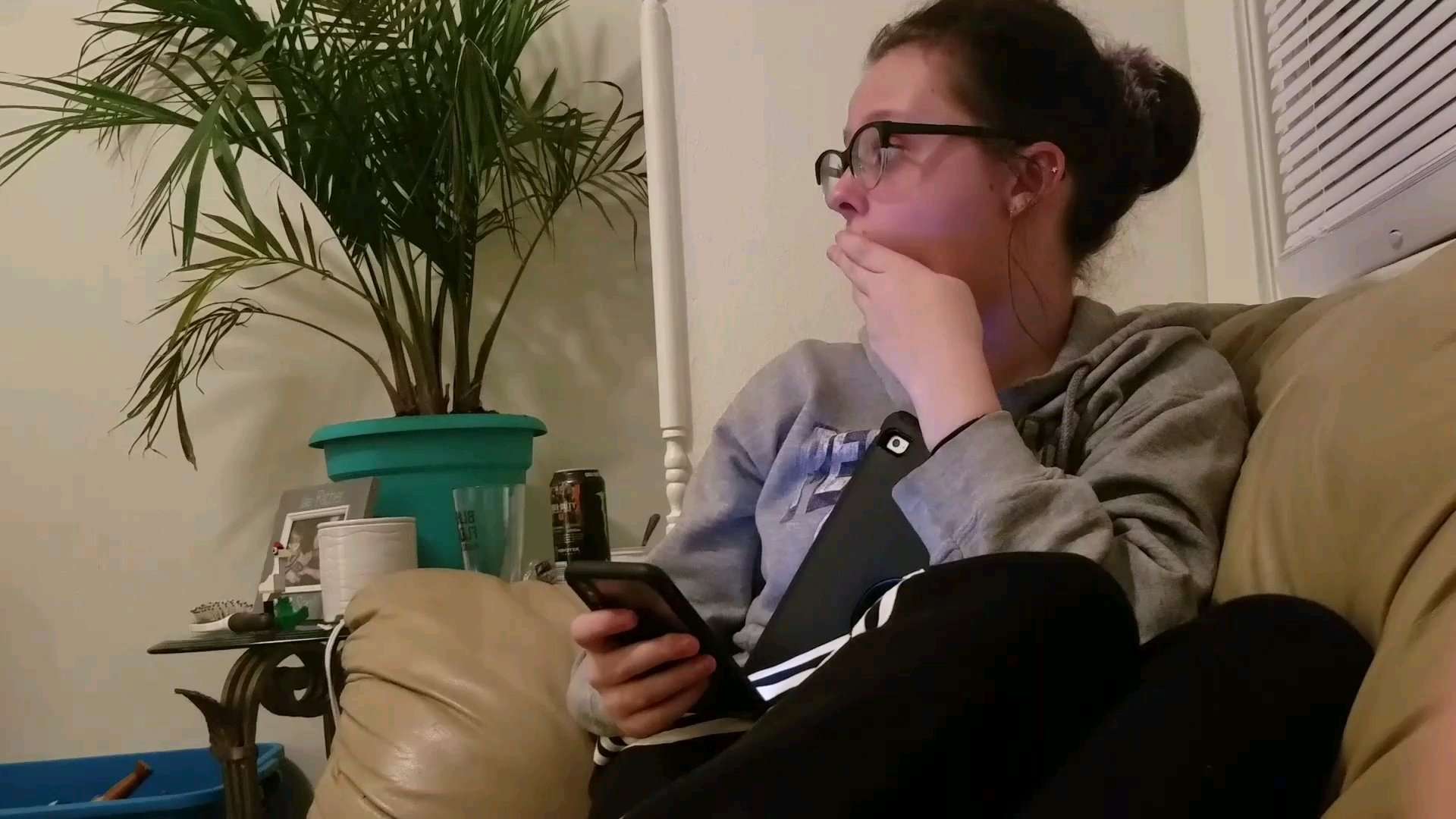 image for [SPOILERS] My daughter watches The Red Wedding for the first time. 😢😭 : gameofthrones