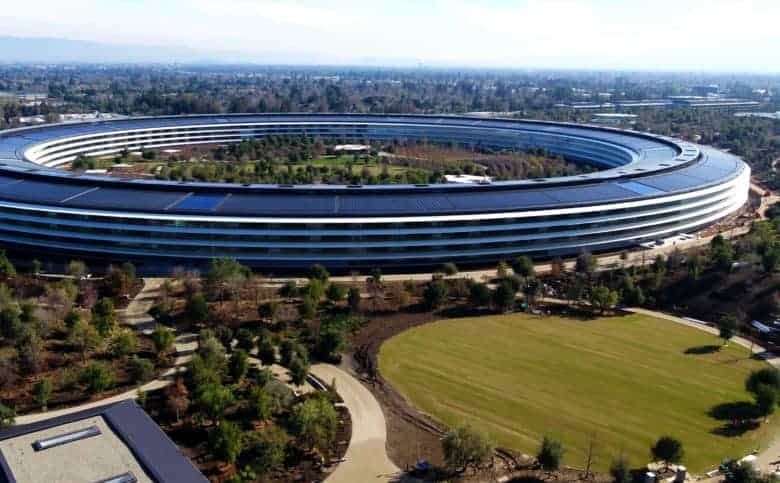 image for Tim Cook will host meeting for all Apple employees to talk iPhone