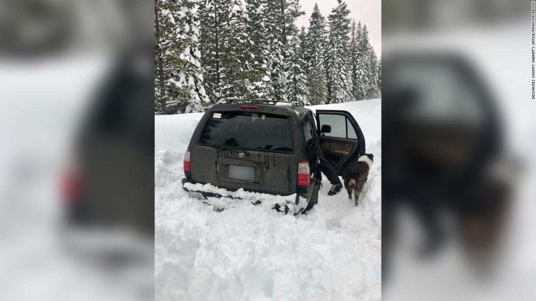 image for Oregon man survives off taco sauce while trapped in vehicle with dog for 5 days