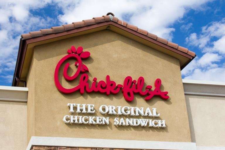 image for Mike Huckabee Thinks Chick-fil-A Has a Legal Right to Be in Every Airport