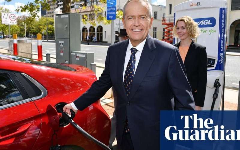 image for Poll shows 50% of Australians support shifting all sales of new cars to electric vehicles by 2025