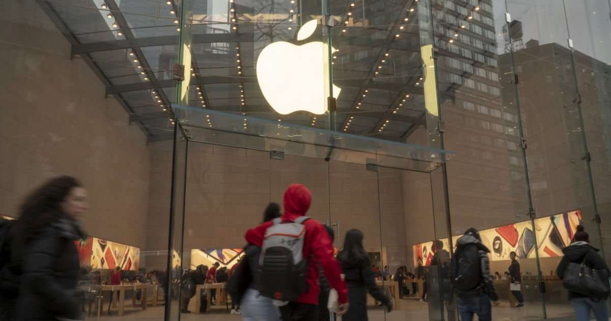 image for Teenager sues Apple for $1bn, claiming facial recognition led to false arrest (updated)