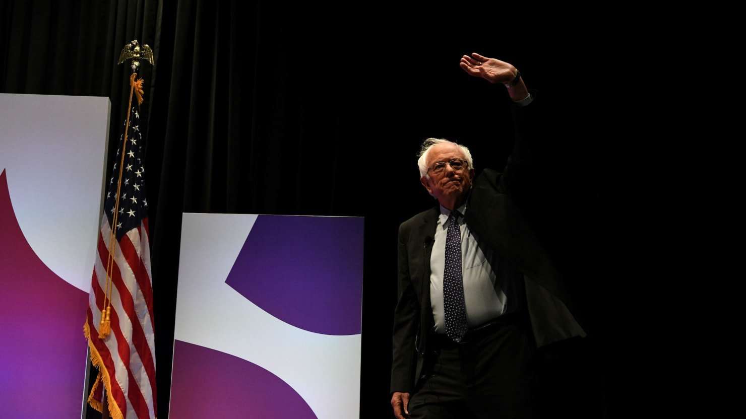 image for Bernie Sanders First to Sign Pledge to Rally Behind Democratic Nominee