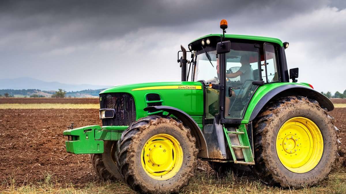 image for Why American Farmers Are Hacking Their Tractors With Ukrainian Firmware