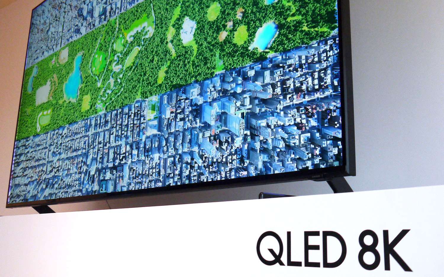 image for Why The Hell Is Huawei Developing an 8K TV With 5G Connectivity?