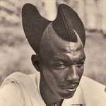 image for 100 year old picture show how amazing the traditional Rwandan hairstyle was.