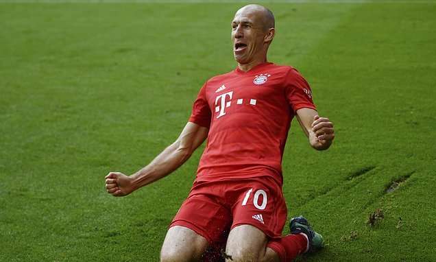 image for Leicester City favourites to sign Arjen Robben on a free transfer after he leaves Bayern Munich