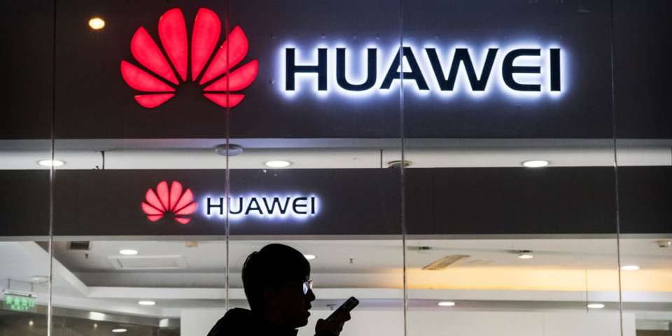 image for Huawei has reportedly stopped its smartphone production after US blacklist amid trade war
