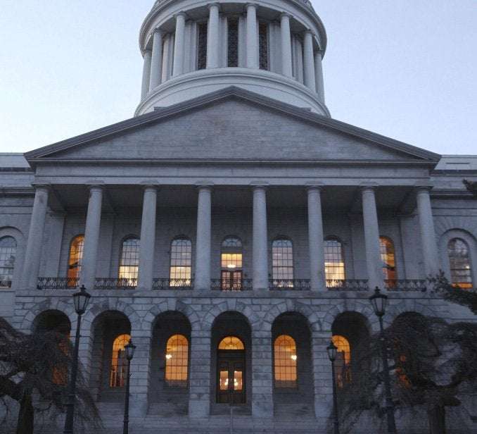 image for Unanimous Legislature passes 2 bills to reduce ‘welfare cliff’