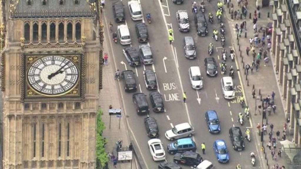 image for London's anti-Uber taxi protest brings traffic to standstill