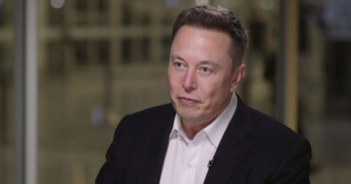 image for Elon Musk Says We Can Land on the Moon in Less Than 2 Years - “If it were to take longer to convince NASA and the authorities that we can do it versus just doing it, then we might just do it. It may literally be easier to just land Starship on the moon than try to convince NASA that we can.”