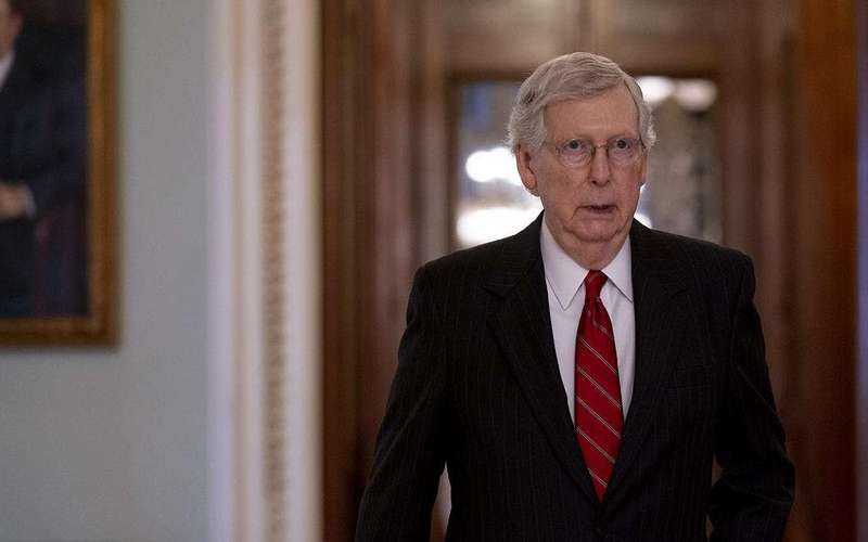 image for Aide: Sen. Mitch McConnell Trips, Breaks Shoulder in Kentucky