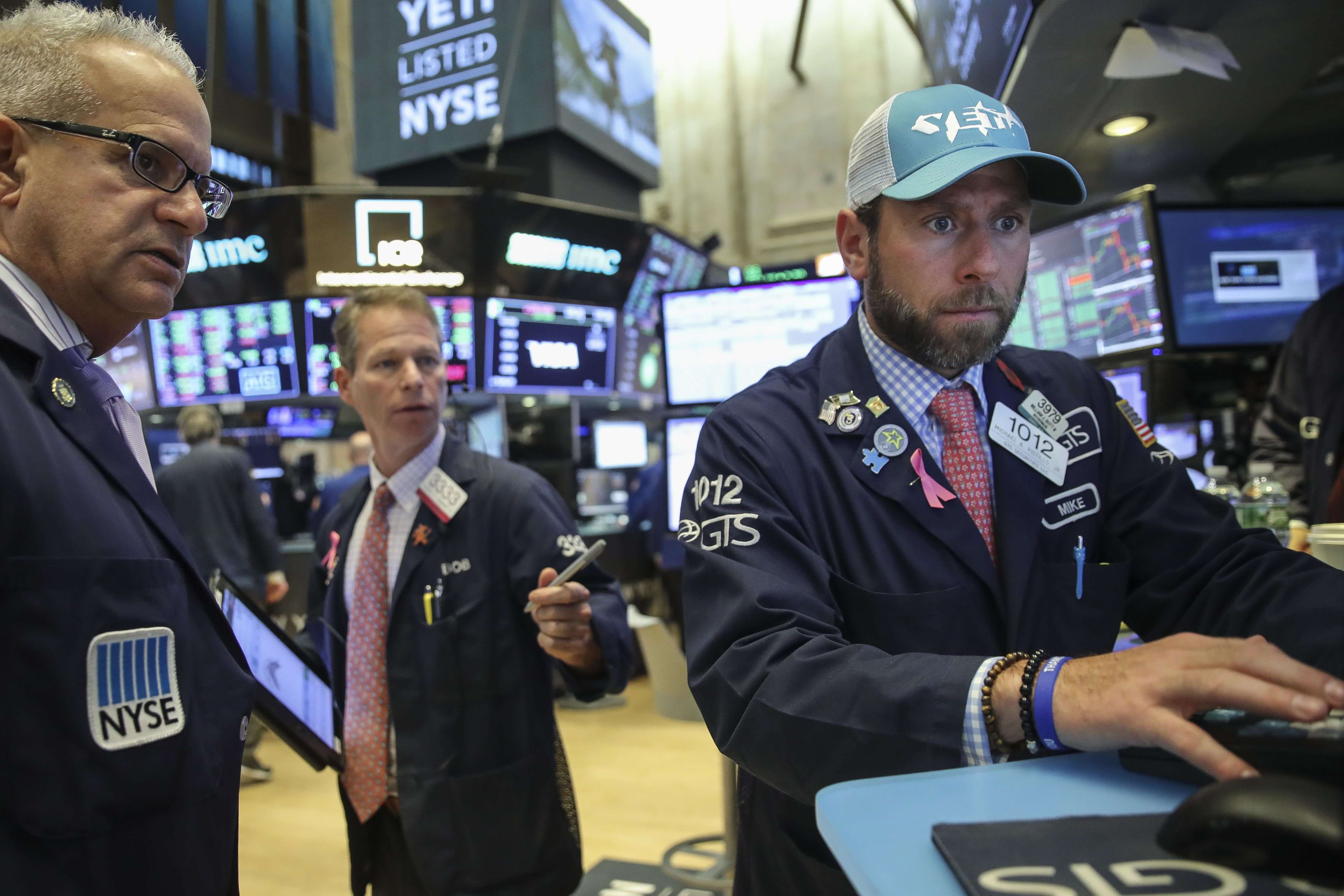 image for Dow plunges 760 points in worst day of 2019 as trade war intensifies