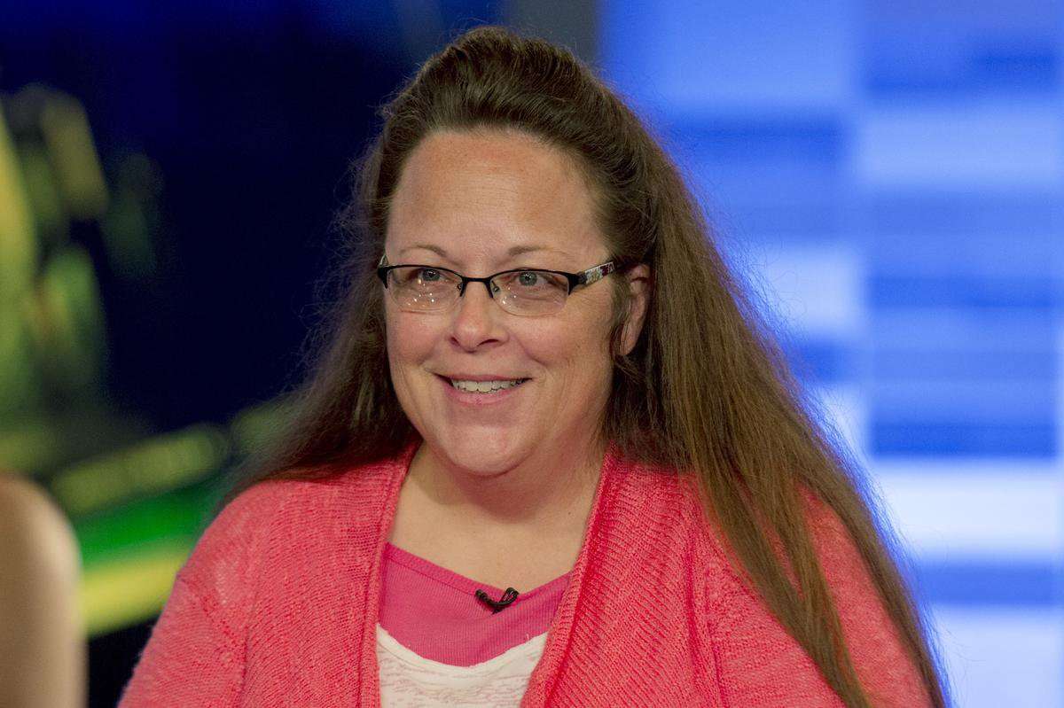 image for Kentucky clerk who refused same-sex marriage licenses can be sued