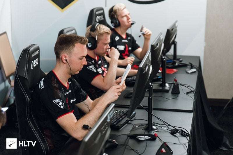 image for gla1ve: "OpTic said they have a deep playbook on Dust2, so I don't know why they didn't show it"