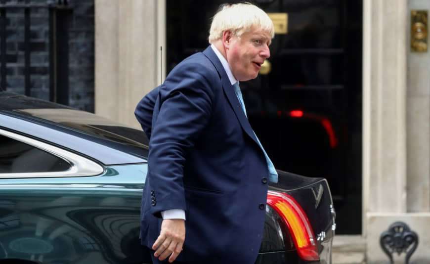 image for Boris Johnson reportedly will challenge queen to fire him