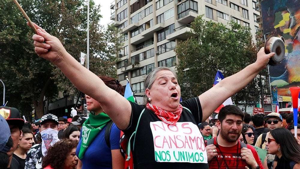 image for Chile protests: More than one million bring Santiago to a halt