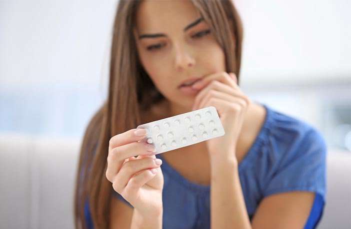 image for Teen girls on birth control pills more likely to report increased crying, hypersomnia, and eating problems