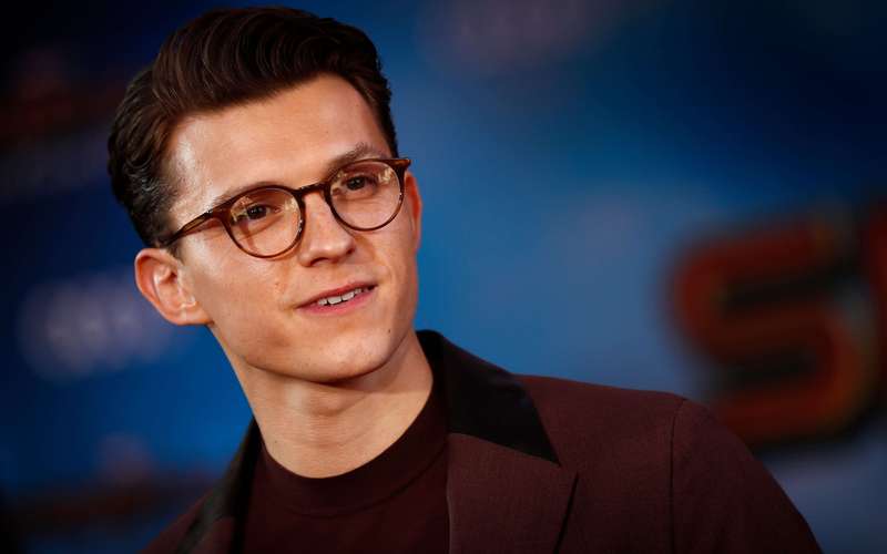 image for Tom Holland’s Drunk, Crying Phone Call With Disney CEO Saved Spider-Man From MCU Exit
