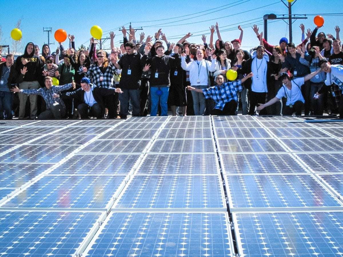 image for 46% of U.S. homeowners want rooftop solar