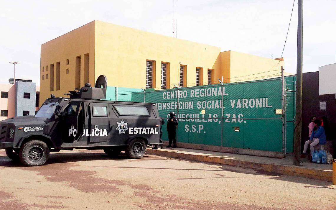 image for Cascarita de Fútbol entre el CDG y los Zetas en penal de Cieneguillas, en Zacatecas, termina en riña y deja 16 muertos y 5 heridos